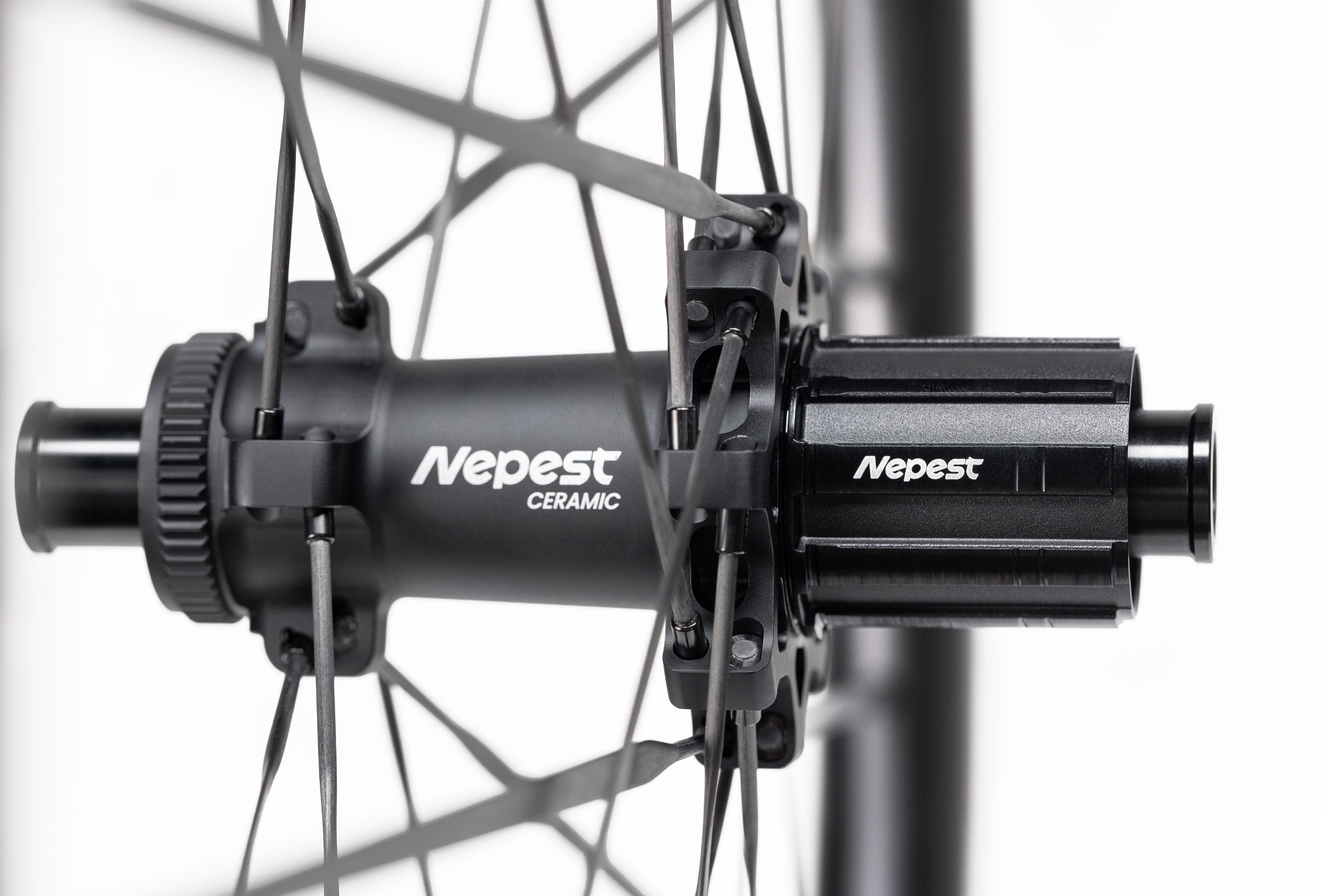 Nepest RELI カーボンホイール